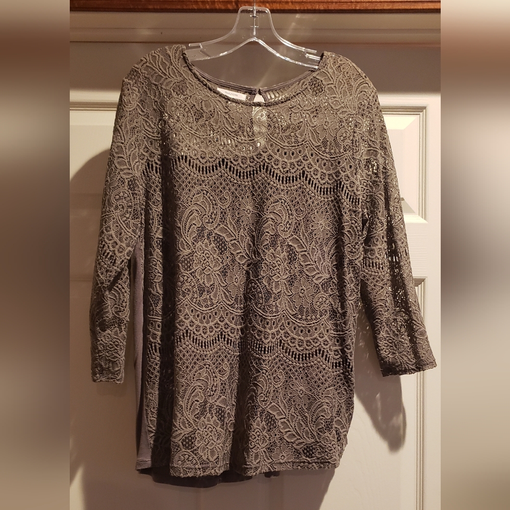 Elegant Lace Women's Top